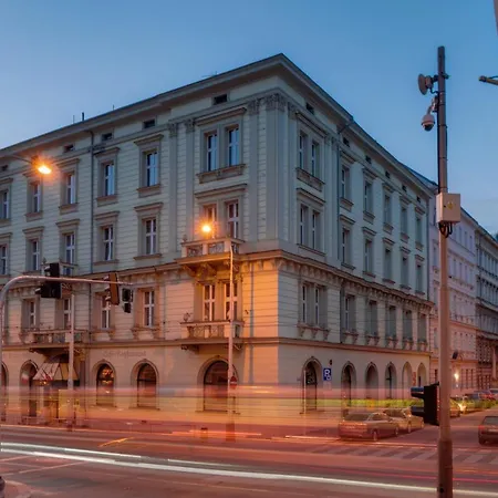 1885 By Wagnerstays Szálloda Prága