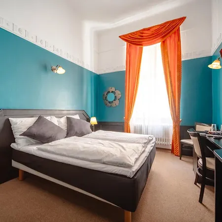 Hotel 1885 By Wagnerstays 4*