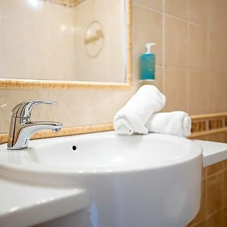 1885 By Wagnerstays 4* Praha